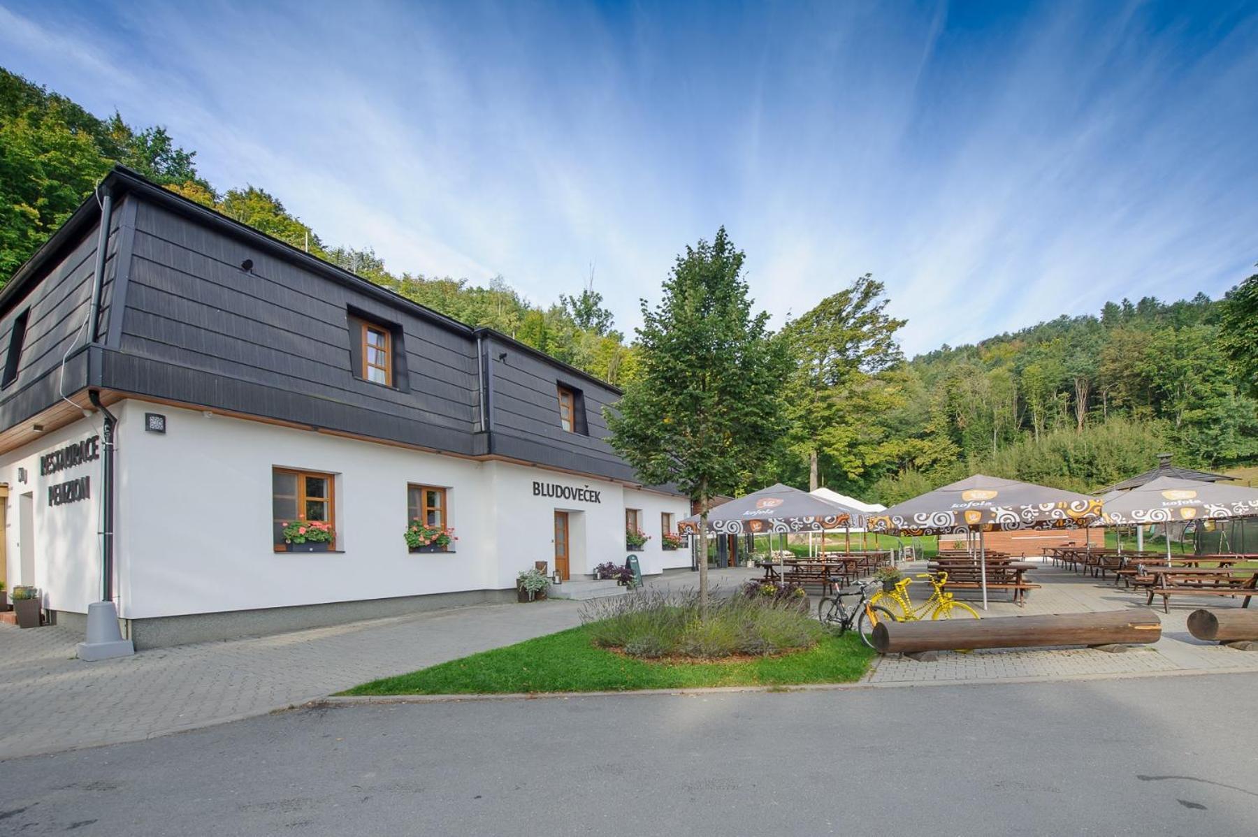 Restaurace A Penzion Bludovecek 외부 사진