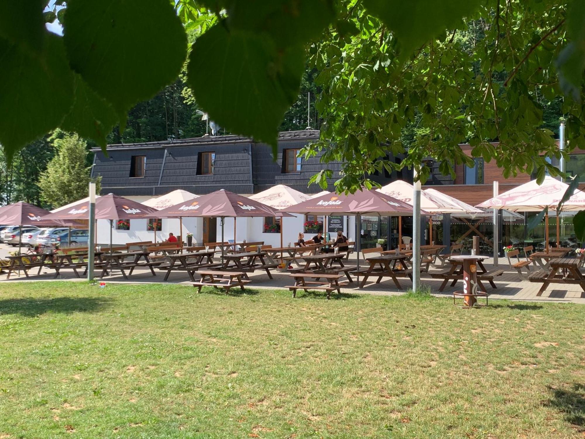 Restaurace A Penzion Bludovecek 외부 사진